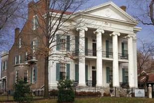 Wedding Venue at Historic Building. Find more venues at BrideStlouis.com.